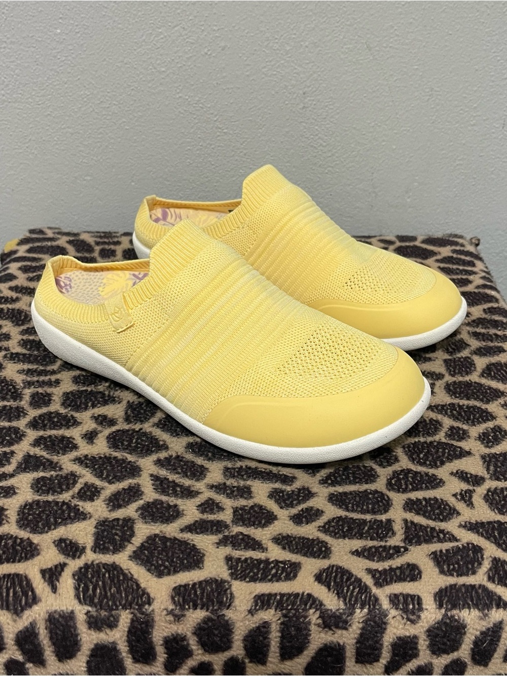 Spenco Blissful Slip On Knit Slides Yellow Comfort Casual Womens 9.5D